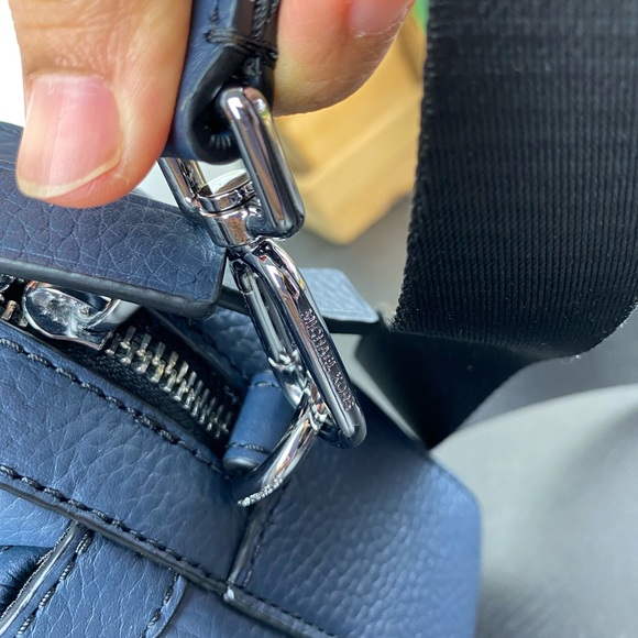 Michael Kors Cooper Utility Crossbody - Picture 3 of 8